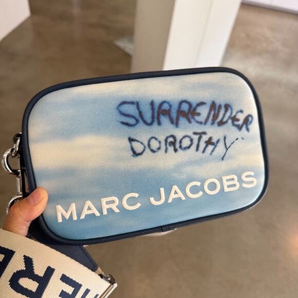 Marc Jacobs x ‘The Wizard of Oz’ Flash Crossbody - Picture 3 of 10